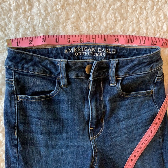American Eagle Jeans size 24 in EUC - Picture 3 of 7